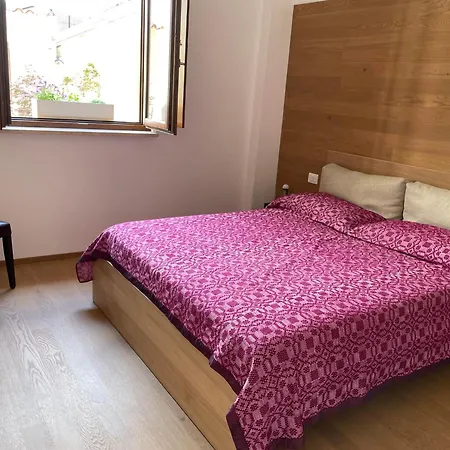 La Pulchella